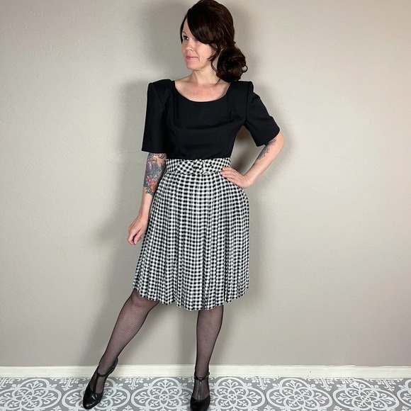 Vintage Dresses & Skirts - Vintage 1980s Gingham Pleated Fit and Flare Skater Dress